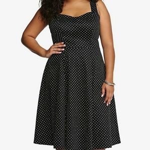 EUC Torrid polka dot retro chic swing dress, 18